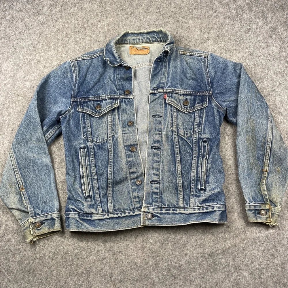 Vintage Levis Denim Jacket 38 80s Trucker Type III Red Batwing Distressed USA